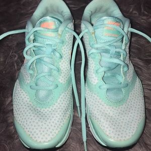 Running shoes
